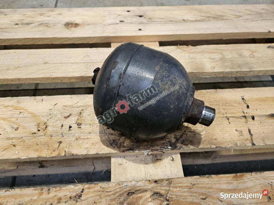Akumulator hydrauliczny McCormick XTX 185 165 sprzedam