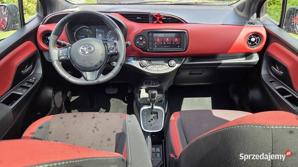 Toyota Yaris Hybryda Najbogatsza Wersja kupiony w Polsce Yaris pomorskie Gdańsk