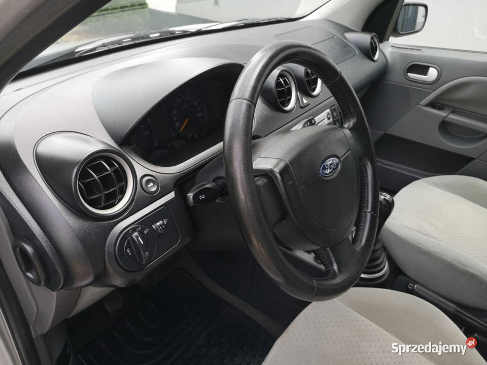 Ford Fiesta 14 16v 80 Klima Elektryka ALlu GHIA centralny zamek Strzegom