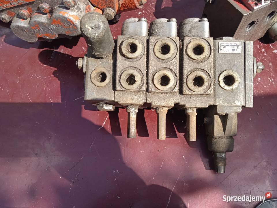 Rozdzielacze hydraulizne Łowicz sprzedam