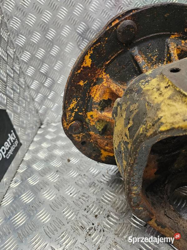 Prawa zwrotnica z piastą koła JCB 3CX 4CN 926 i