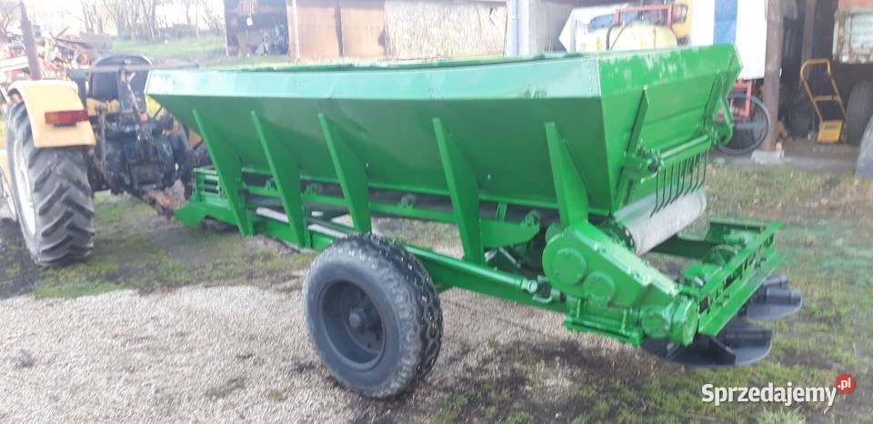 Rozsiewacz RCW3 Bolesławiec sprzedam