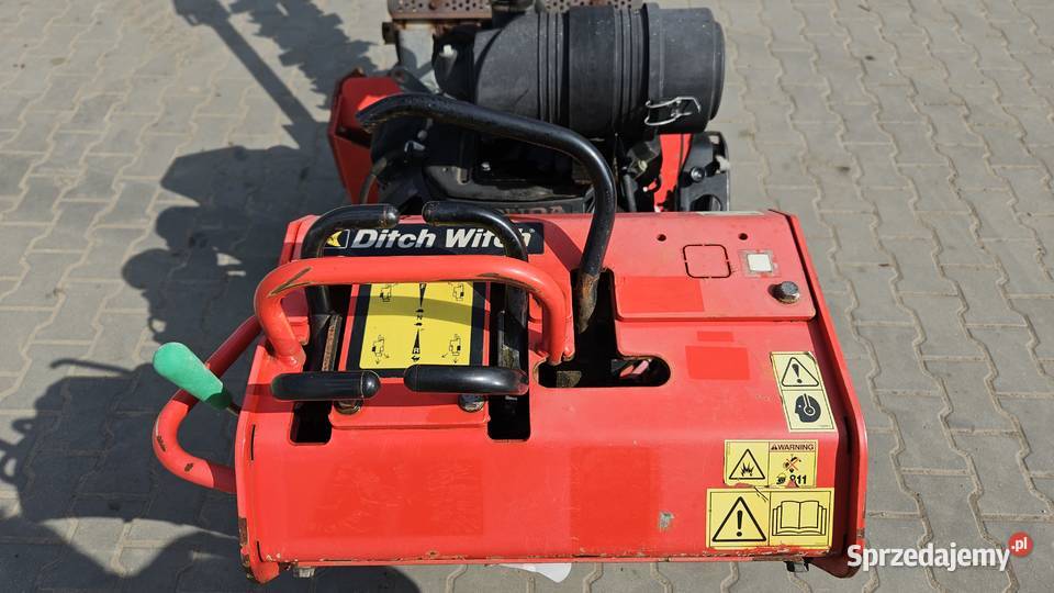Koparka łańcuchowa Ditch Witch C24X 2017 Honda Sochaczew