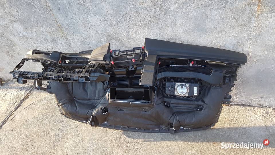 BMW 218d seria 2 F45 Active Tourer deska Wyposażenie wnętrza Legnica