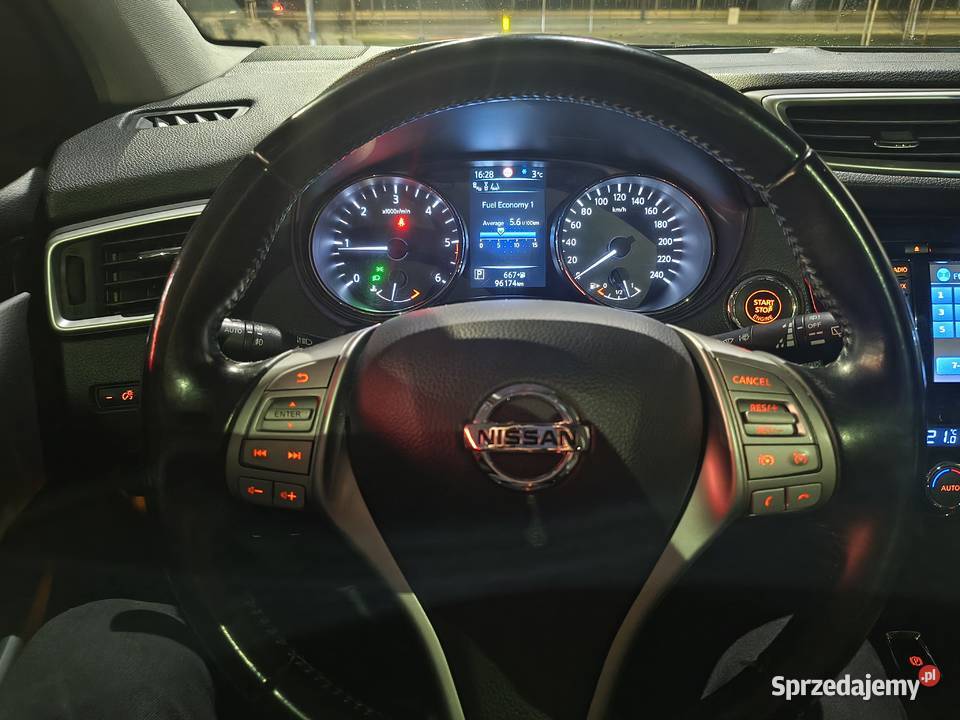 Nissan Qashqai 2014 16D automat salon krajowy Błonie sprzedam