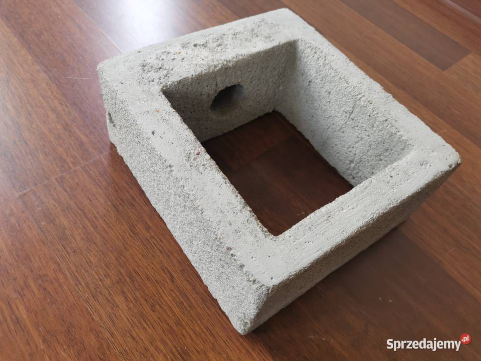 LAMPA nocna INDUSTRIALNA z betonu z żarówką Lampy stołowe i nocne pomorskie Gdańsk