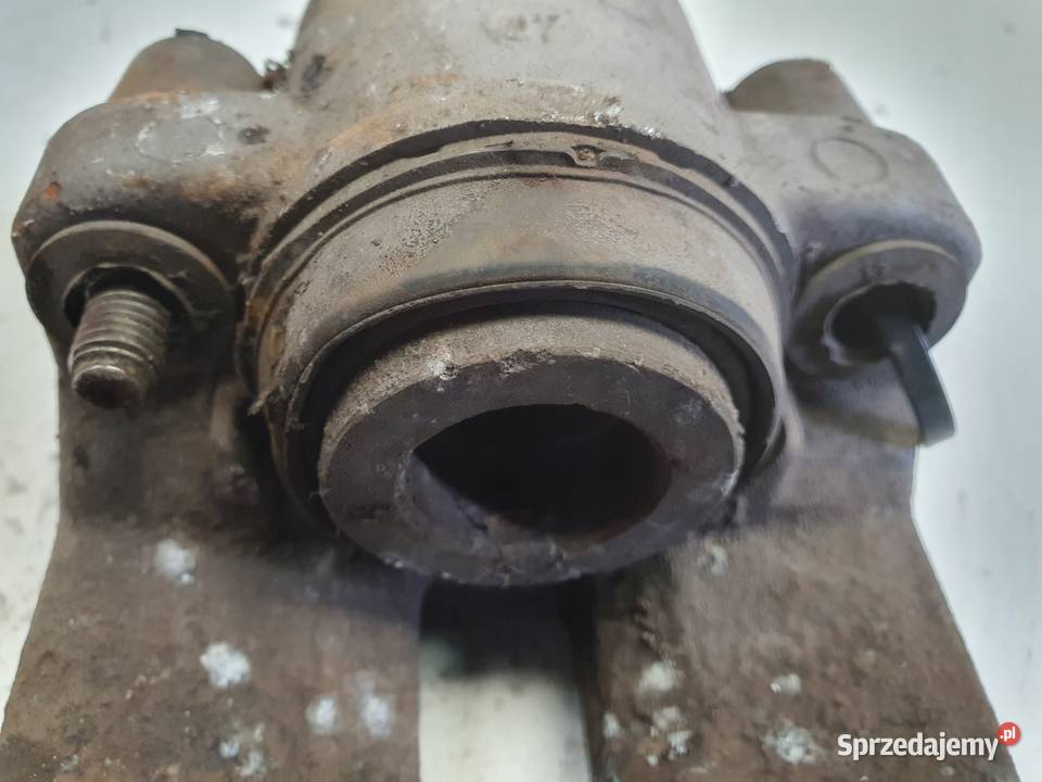 BMW E60 PRZEDNI ZACISK HAMULCOWY lewy przód lubelskie Rudka