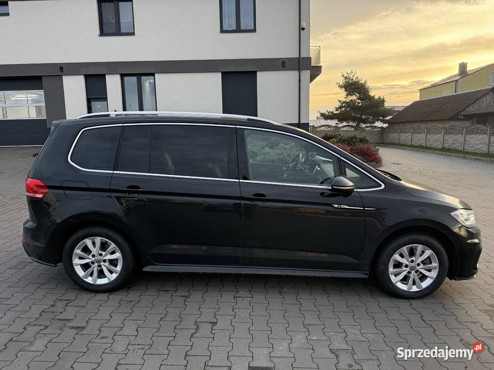 Volkswagen Touran 2024r 1wł bezwypadkowy serwis 1500cm3 Touran Częstochowa