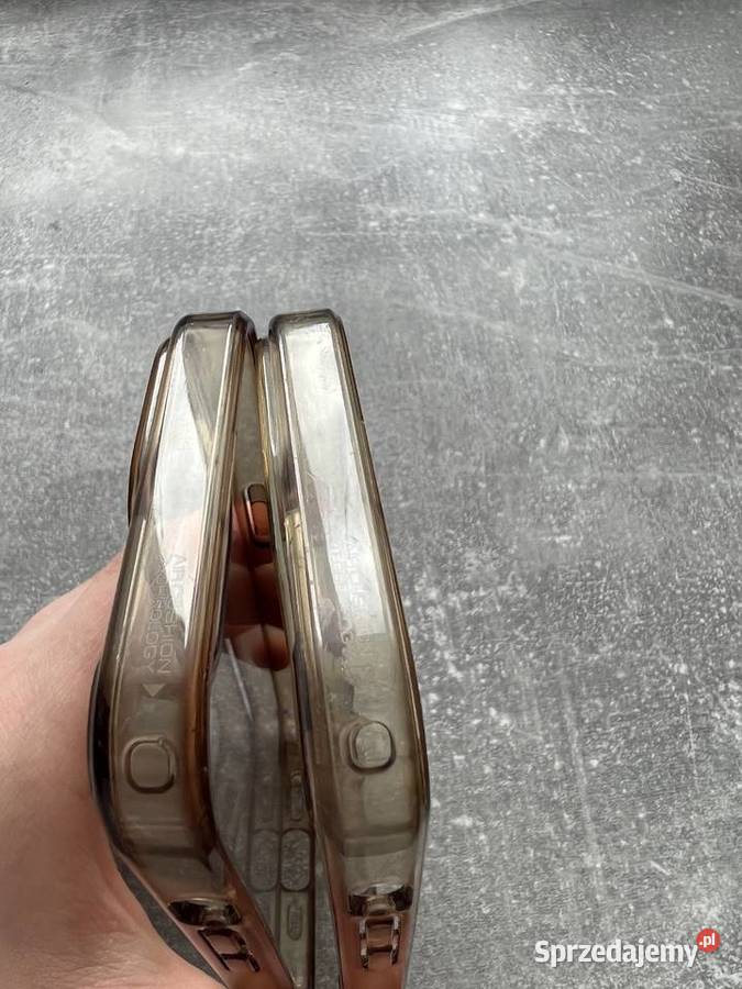 Etui Spigen Ultra Hybrid przezroczyste iPhone 13 Jasło