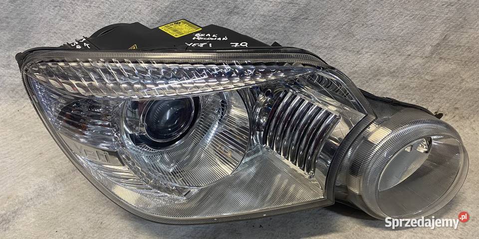 SKODA YETI 5L 5L1 09 LAMPA PRAWA PRZÓD PRZEDNIA prawe sprzedam