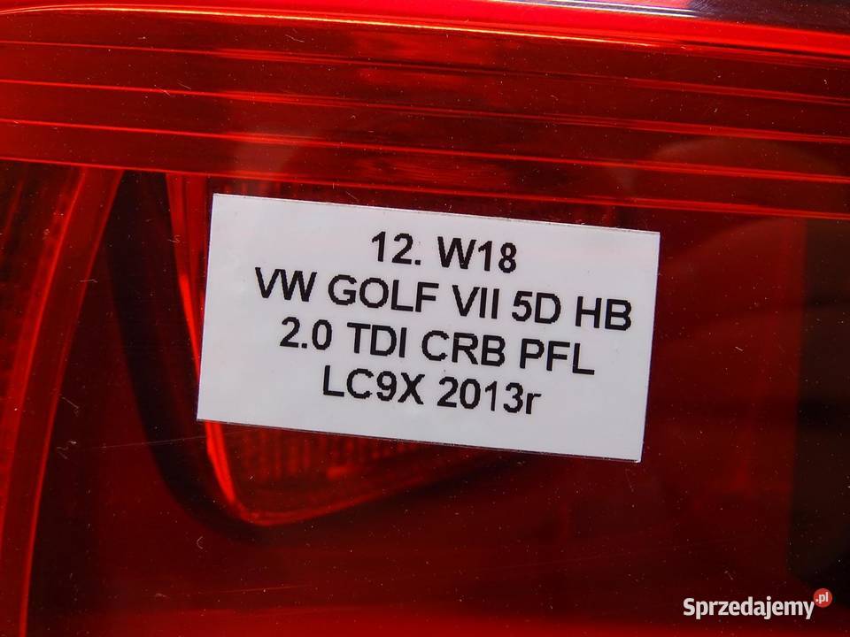 LAMPA LEWA LEWY TYŁ TYLNA W BŁOTNIK 5G0945095 VW osobowe Lampy tylne