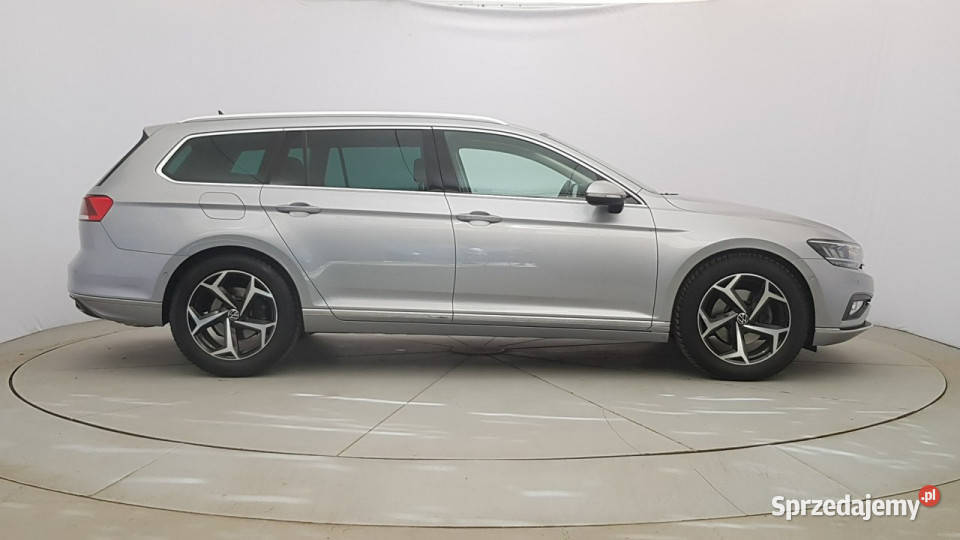 Volkswagen Passat 20 TSI Elegance DSG Z Warszawa