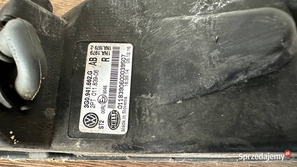 VW PASSAT HALOGEN PRAWY Z RAMKĄ 3G0941662G lubuskie Gorzów Wielkopolski