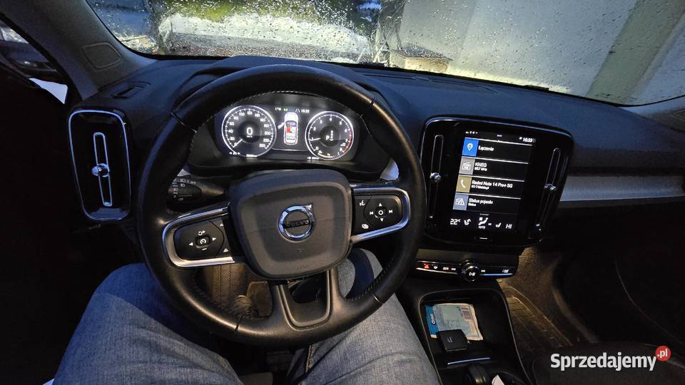 VOLVO XC40 T5 MOMENTUM AWD z napedem 4x4 o mocy XC 40 Gorliczyna sprzedam