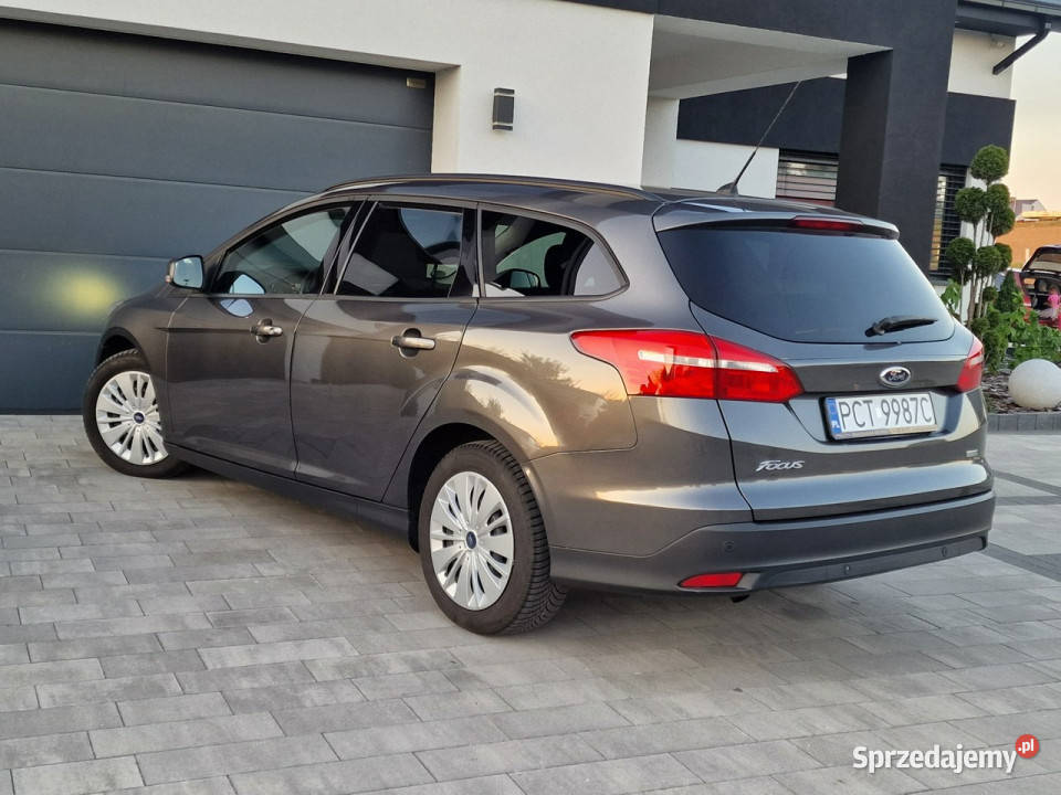 Ford Focus BEZWYPADKOWY duża nawi SYNC nowy Focus