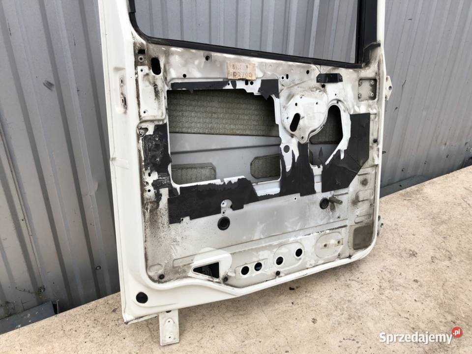 DRZWI LEWY PRZÓD DAF XF Ciągnik siodłowy sprzedam