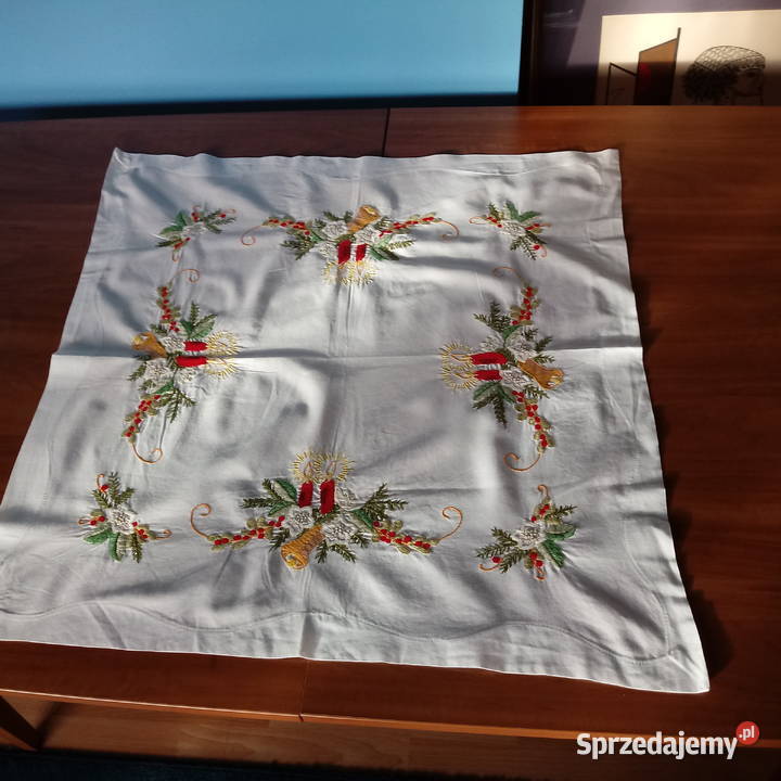 Obrus serweta świąteczna ręcznie haftowana wielokolorowy Iłża sprzedam