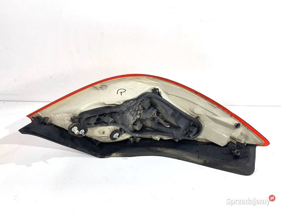 LAMPA PRAWY TYŁ OPEL INSIGNIA A Hatchback 0817 Części samochodowe podkarpackie