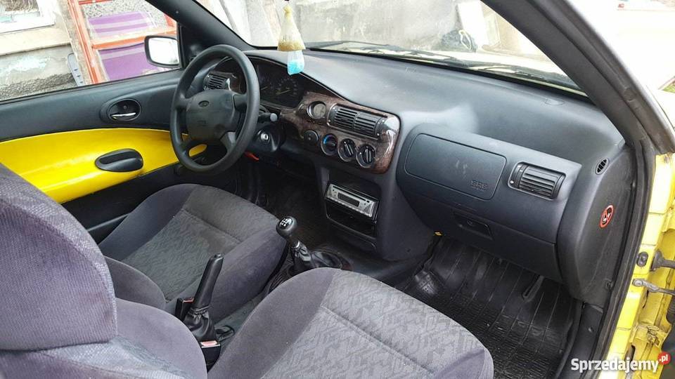 Ford Escort 14 Cabrio 1996r Escort pomorskie