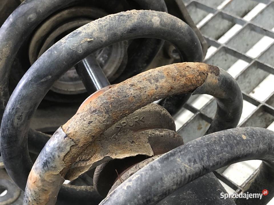 AMORTYZATOR PRAWY PRZÓD ZE SPRĘŻYNĄ AUDI A6 C5