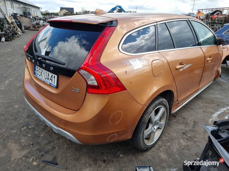 ĆWIARTKA BŁOTNIK PRAWY TYŁ VOLVO V60 704 VIBRANT Lipno