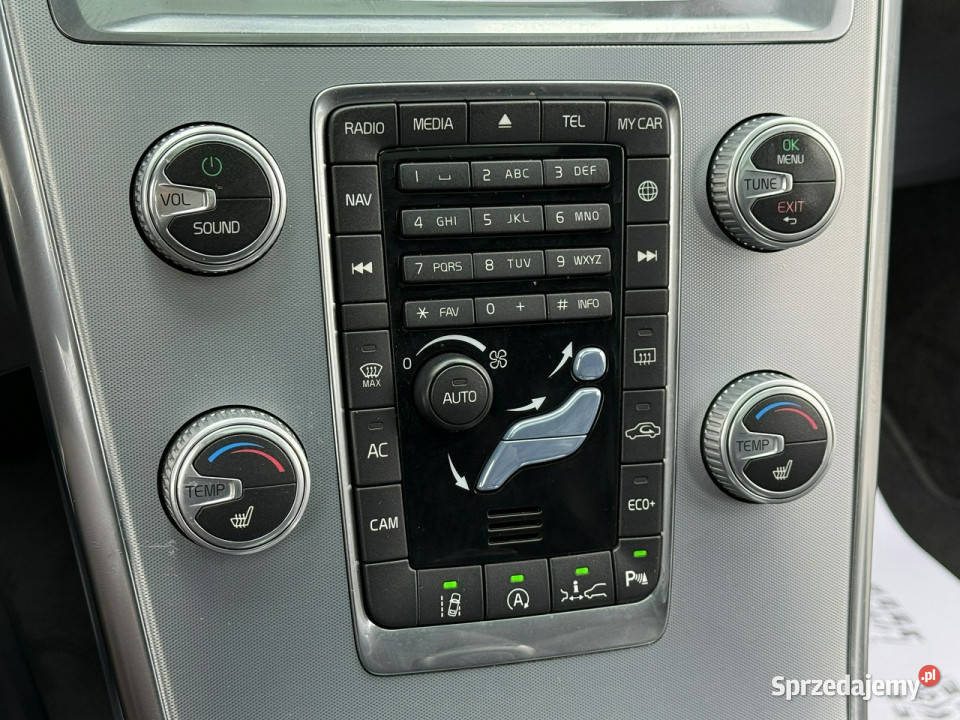 Volvo XC 60 20D4 200 lakier metallic Węgrów sprzedam