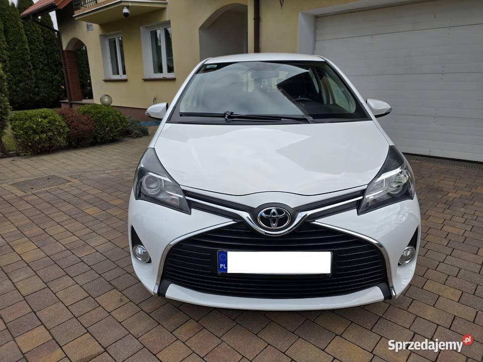Toyota Yaris 133 VVTi 99 AUTOMAT bogata wersja Karczew