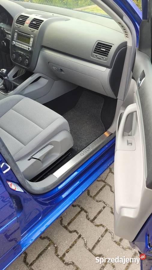 Volkswagen Golf Specjalna Edycja 1 R VW Trzcianka sprzedam