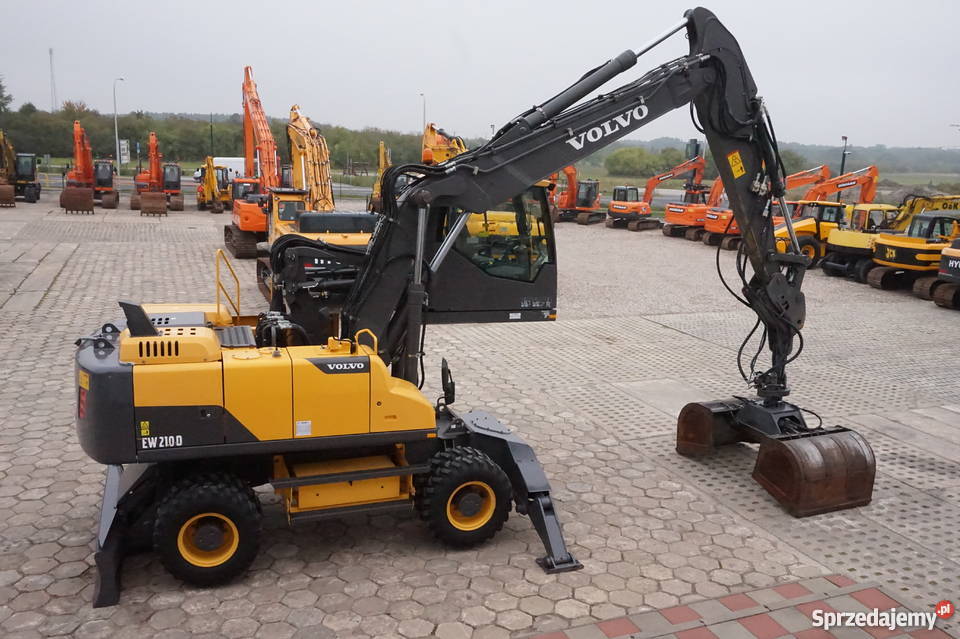 VOLVO EW210D koparka przeładunkowa Tuliszków
