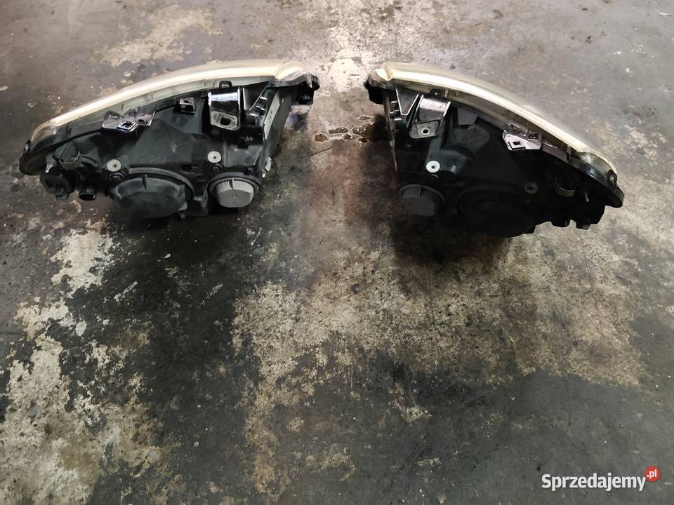 Sprzedam używane reflektory przednie do Fiata dostawcze małopolskie Oświęcim