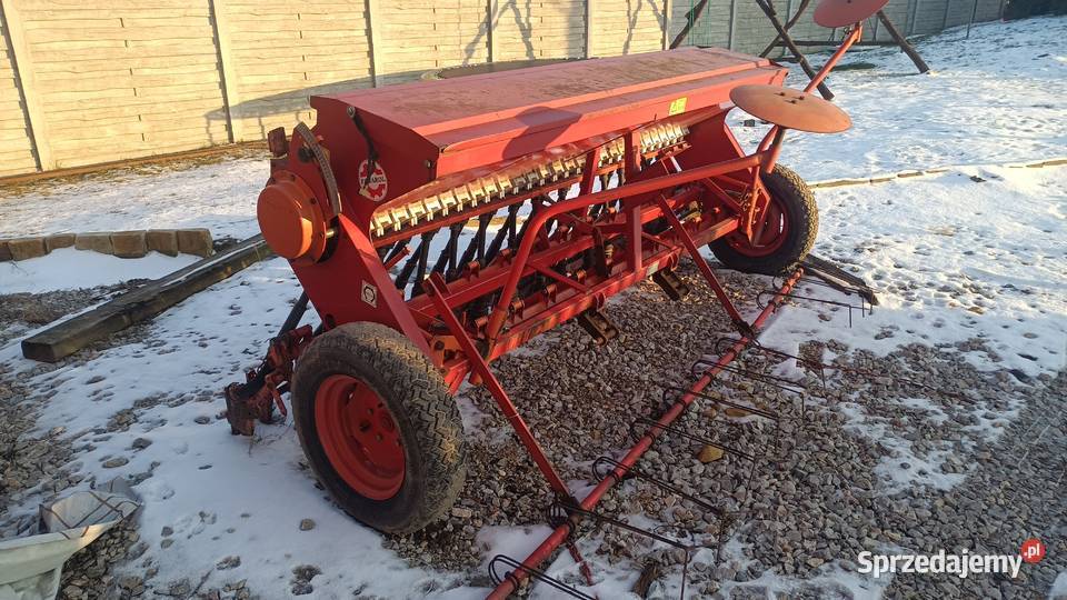 Siewnik Famarol 3 metrowy nieuszkodzony Żarnów sprzedam