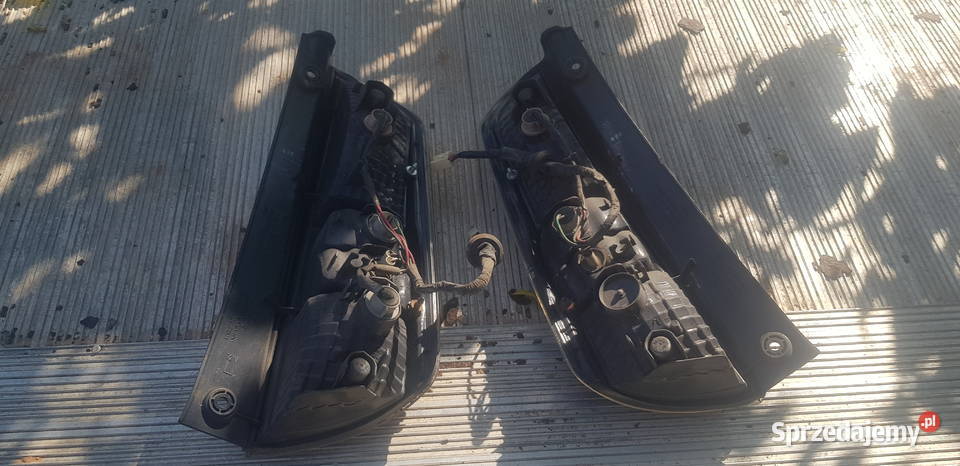Daihatsu Sirion lampy tyl lift EU osobowe