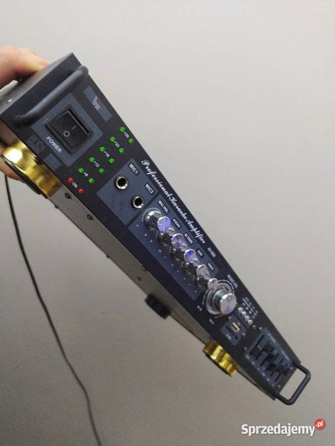 AV-688 wzmacniacz Professional Karaoke Amplifier AV688.
.