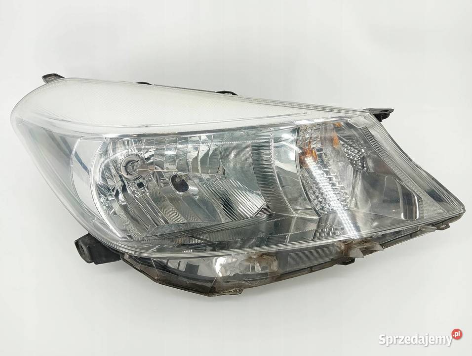 LAMPA PRZÓD PRAWA EUROPA Toyota Yaris III sprzedam