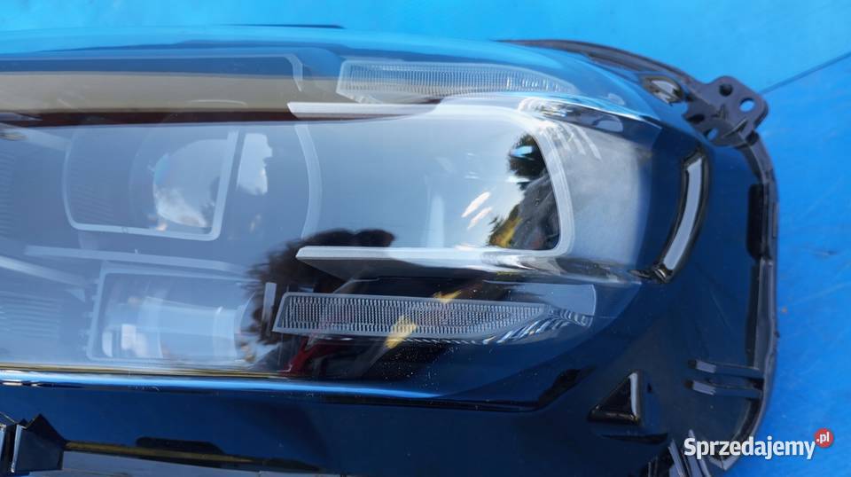 LAMPA LEWY PRZÓD 9J1941033G PORSCHE TAYCAN 9J1 osobowe sprzedam