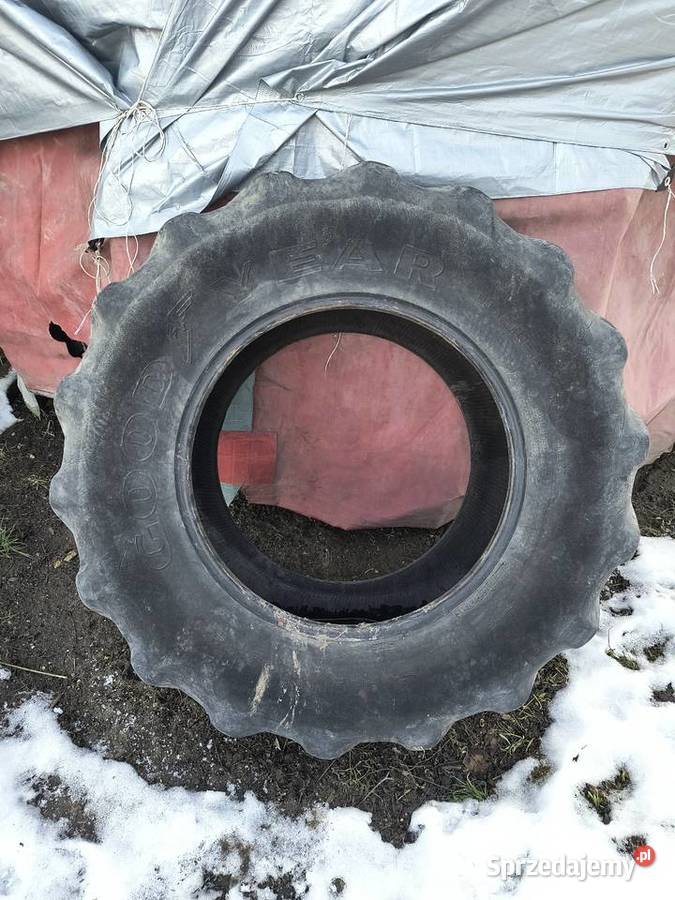 Opony do ciągnika rolniczego Sędziszów sprzedam