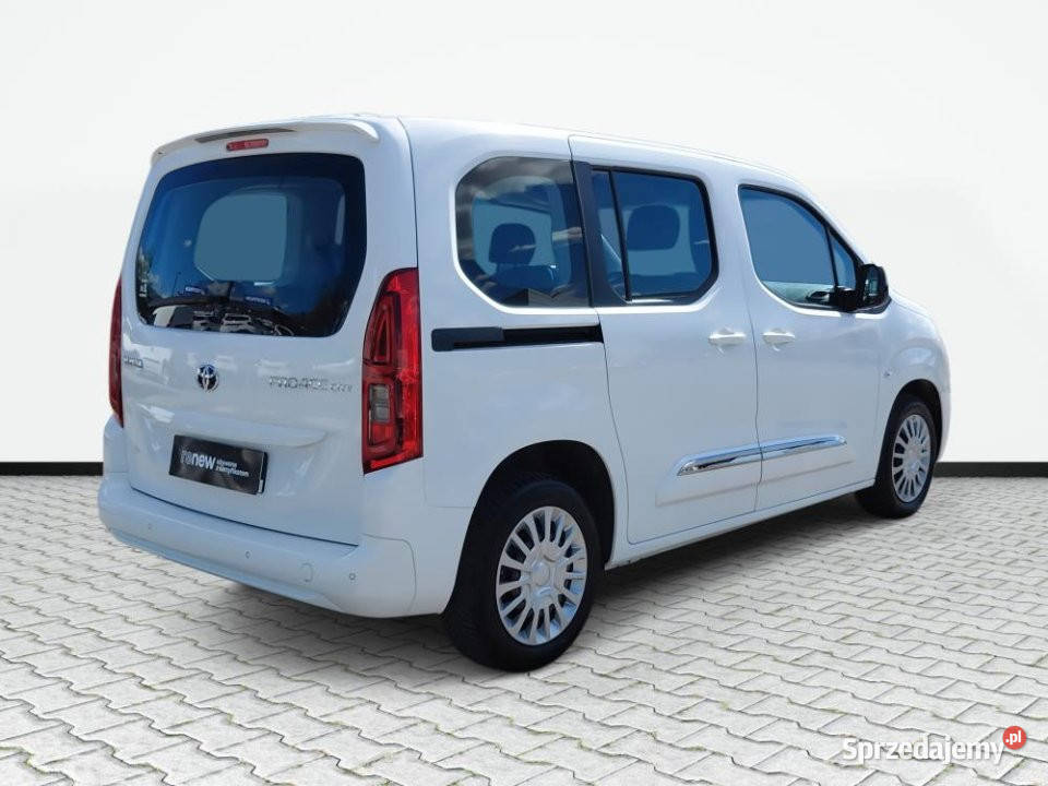 Toyota ProAce City Verso 2022r FV23 2 kpl opon
