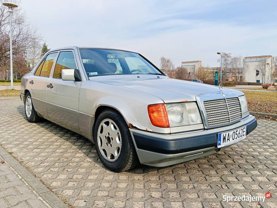 MercedesBenz W124 22 Mercedes 220E 92 LPG Poznań