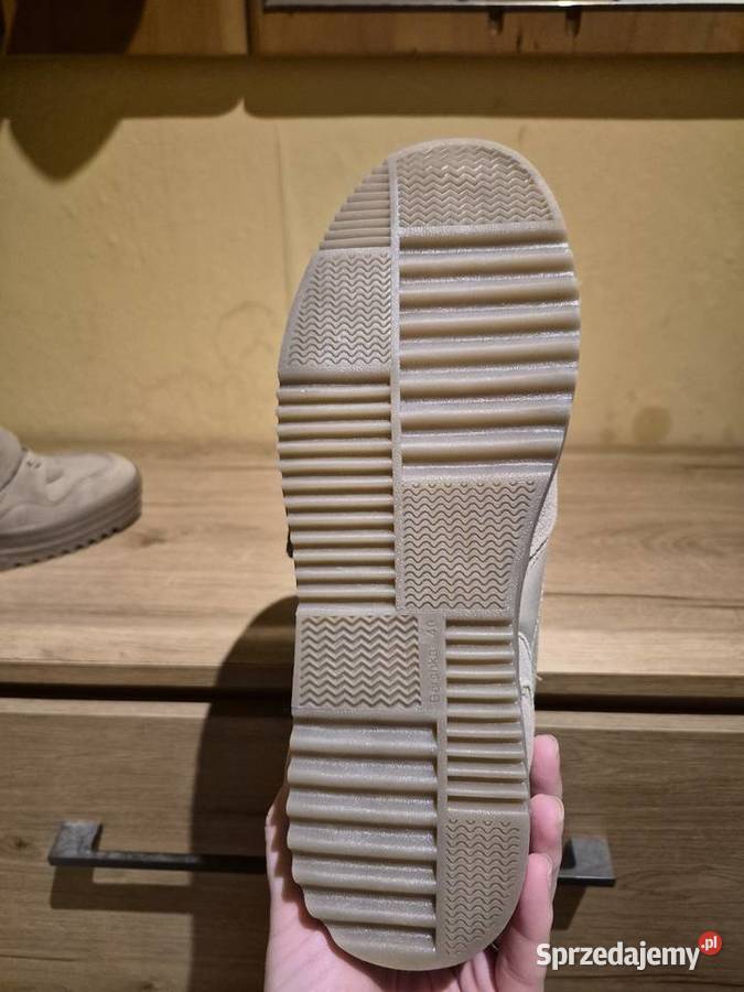 Botki sportowe z wewnętrznymi koturnami Opole