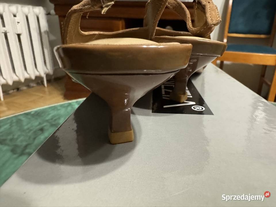 Obuwie damskie 37 zamszowe skóra naturalna 24cm Czółenka