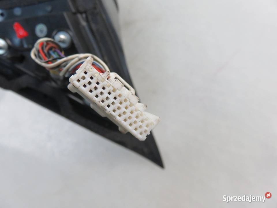 LUSTERKO PRAWE INFINITI M Q70 RAM 11 PIN EUROPA