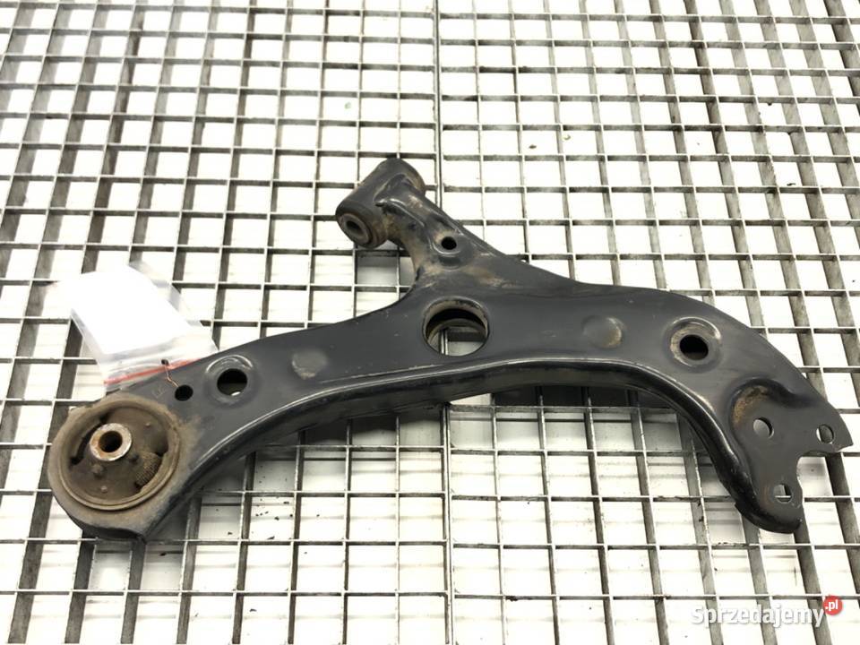 WAHACZ PRAWY PRZÓD TOYOTA COROLLA E21