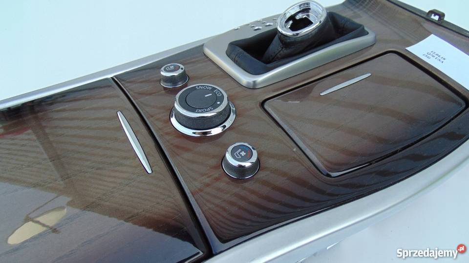 PANEL TUNEL MIESZEK SCHOWEK INFINITI Q70 Nowy Tomyśl