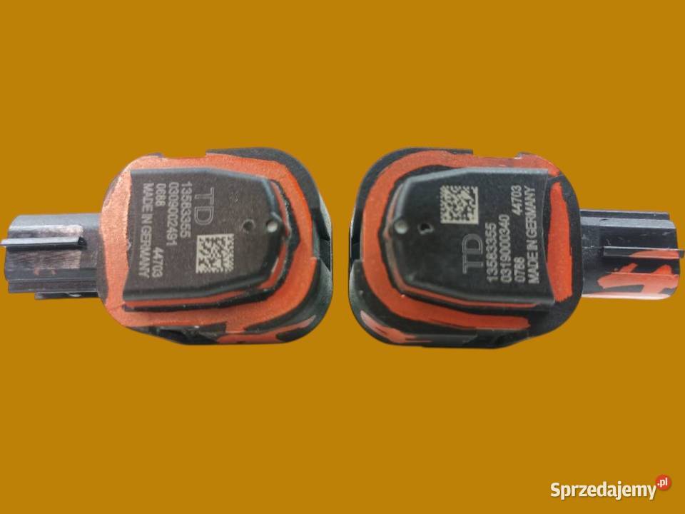 CZUJNIK SENSOR UDEZENIOWY KPL 2 13583355 Opel