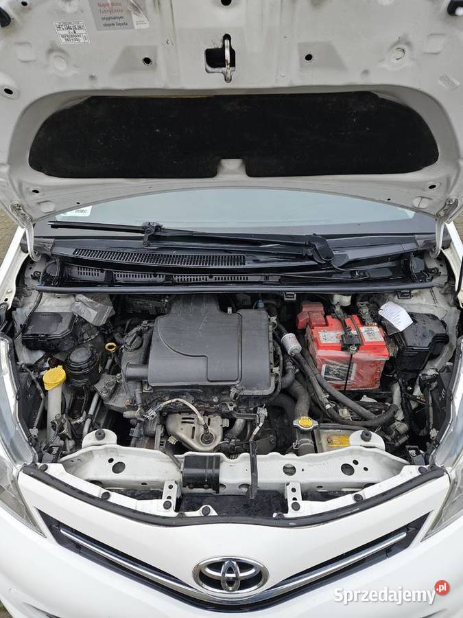 Toyota Yaris III 2013 r 10 69 VVTi LPG wersja isofix Moszczenica