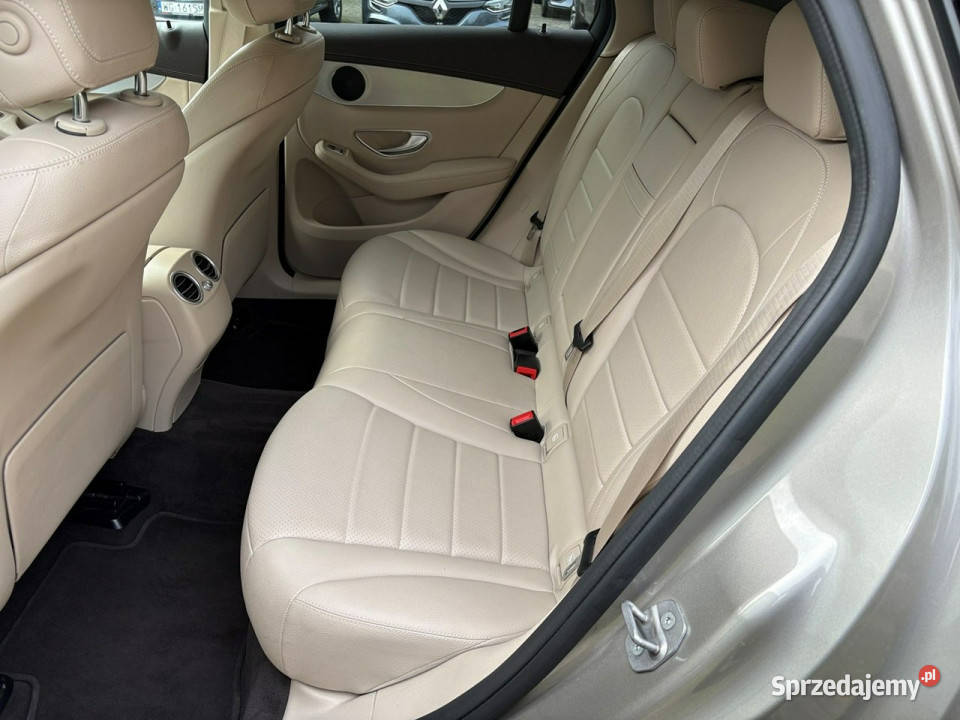 Mercedes GLC 200 Coupe Beżowe skóry Kamera Sportowy / Coupe Lipówki