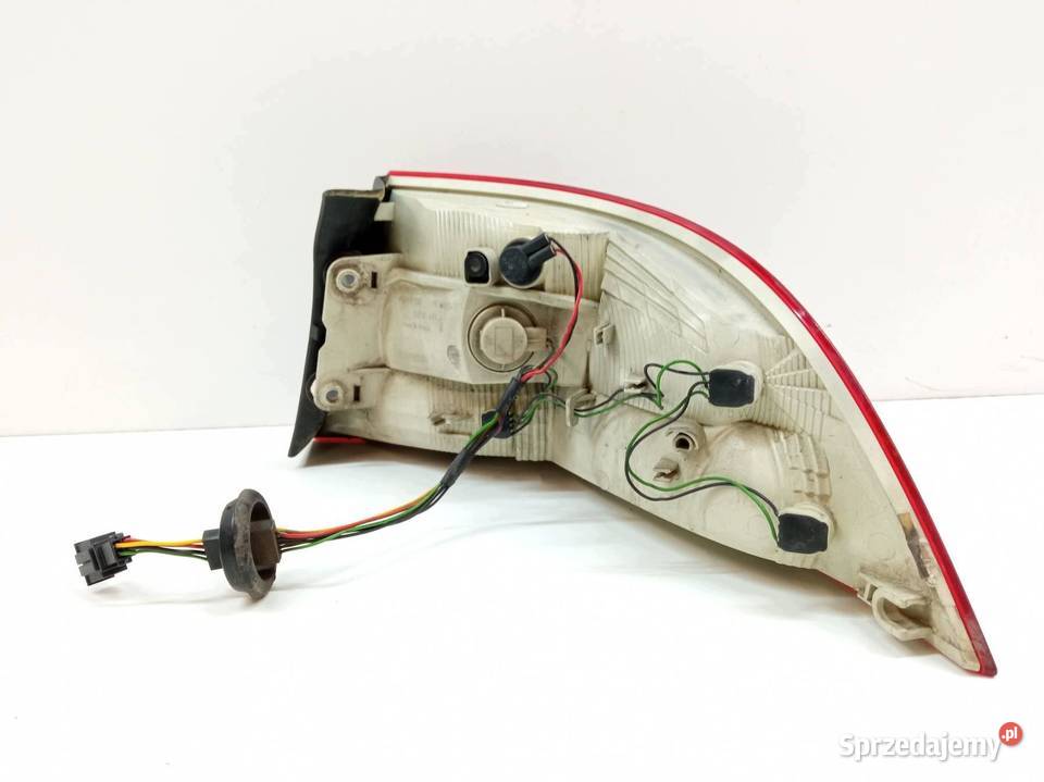 LAMPA TYŁ LEWA SEDAN EU 3T5945095 Skoda Superb