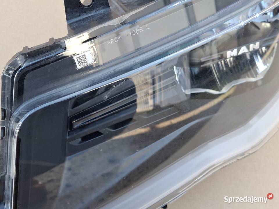 MAN TGX TGS TGL TGM TG3 REFLEKTOR LEWY FULL LED Lampy przednie Bieleń sprzedam