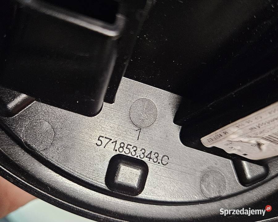 VW TIGUAN III 3 571 ZNACZEK EMBLEMAT GRILLA Międzychód