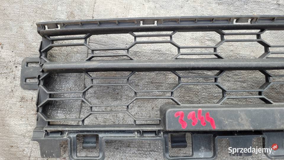 SKODA OCTAVIA IV 4 KRATKA ZDERZAKA ŚRODKOWA Karoseria Ruda Śląska sprzedam